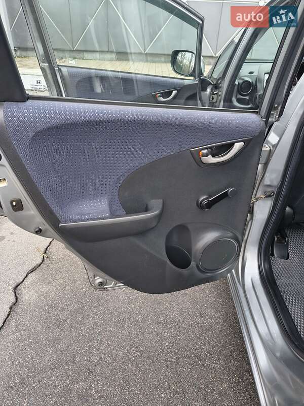 Хэтчбек Honda Jazz 2009 в Горишних Плавнях фото 24 Хэтчбек Honda Jazz 2009 в Горишних Плавнях