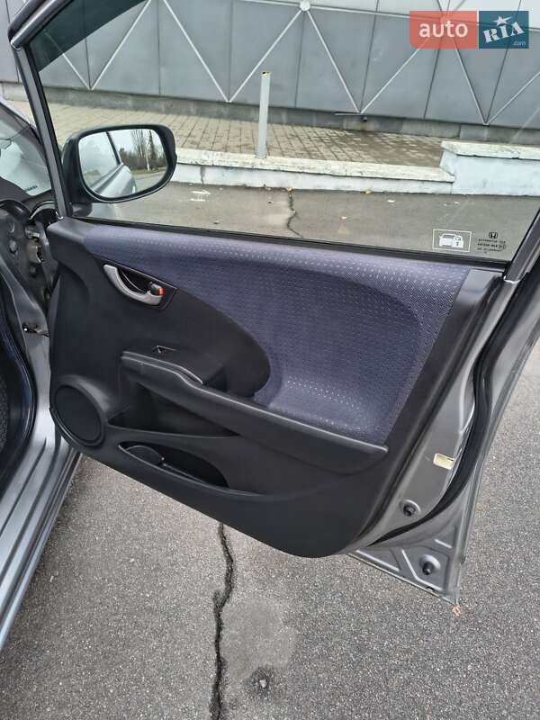 Хэтчбек Honda Jazz 2009 в Горишних Плавнях фото 27 Хэтчбек Honda Jazz 2009 в Горишних Плавнях