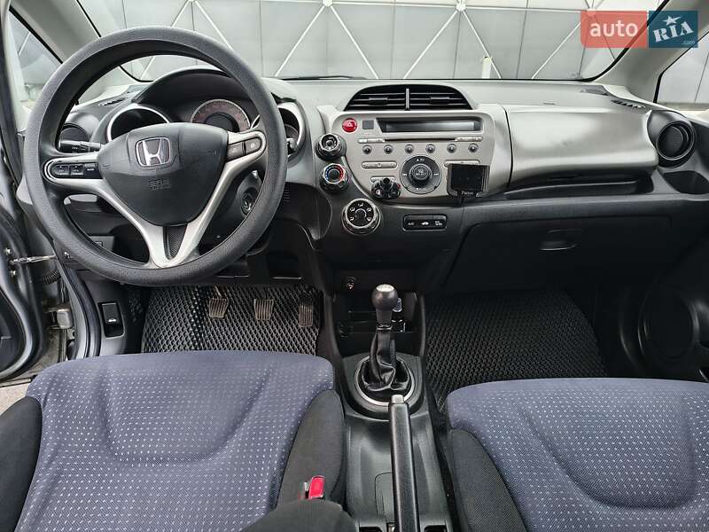 Хэтчбек Honda Jazz 2009 в Горишних Плавнях фото 31 Хэтчбек Honda Jazz 2009 в Горишних Плавнях