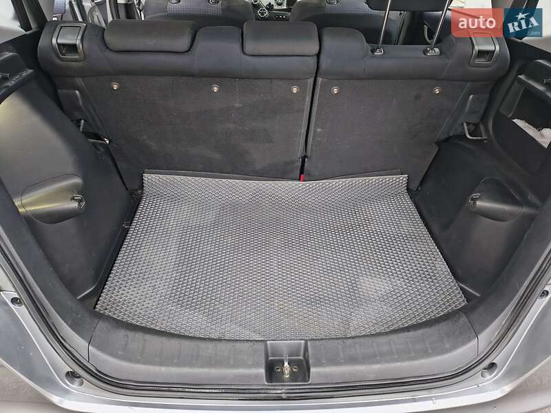 Хэтчбек Honda Jazz 2009 в Горишних Плавнях фото 32 Хэтчбек Honda Jazz 2009 в Горишних Плавнях