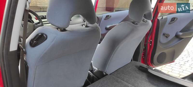 Хэтчбек Honda Jazz 2006 в Луцке фото 12 Хэтчбек Honda Jazz 2006 в Луцке