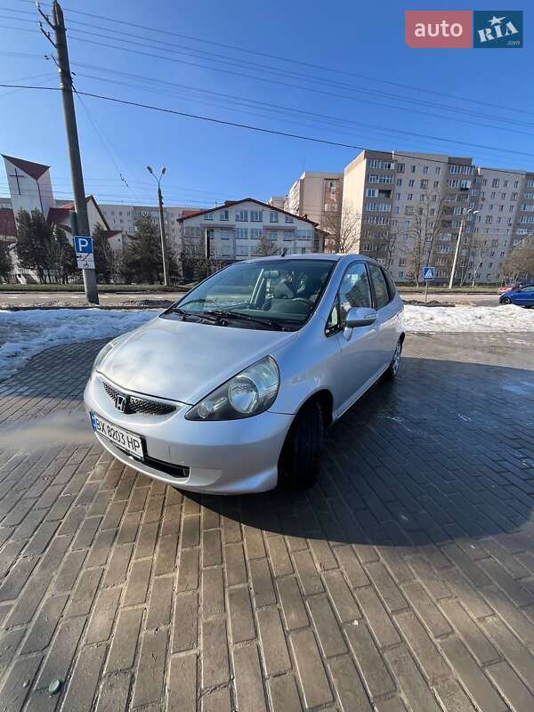 Хэтчбек Honda Jazz 2006 в Ивано-Франковске фото 2 Хэтчбек Honda Jazz 2006 в Ивано-Франковске