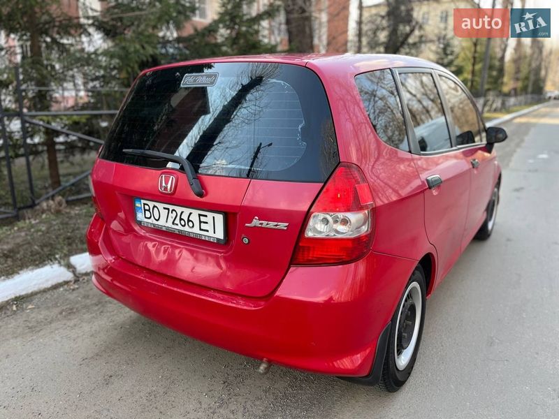 Хэтчбек Honda Jazz 2005 в Надворной