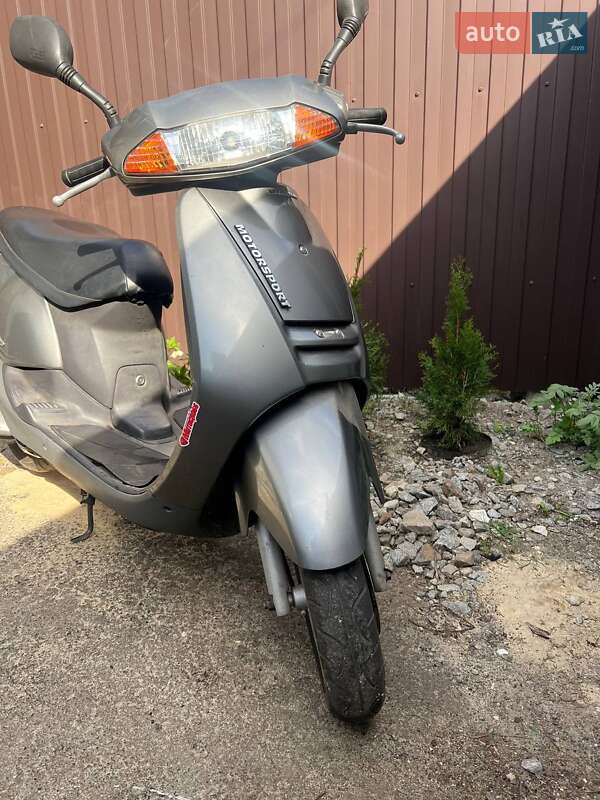 Скутер Honda Lead 100 2001 в Житомирі