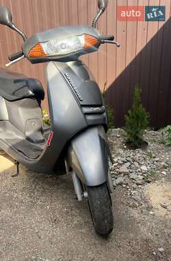 Скутер Honda Lead 100 2001 в 