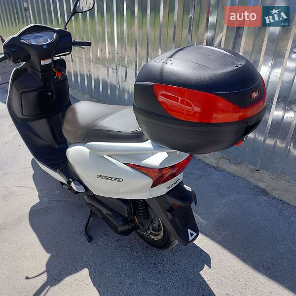 Скутер Honda Lead 110 JF-19 2012 в Первомайске