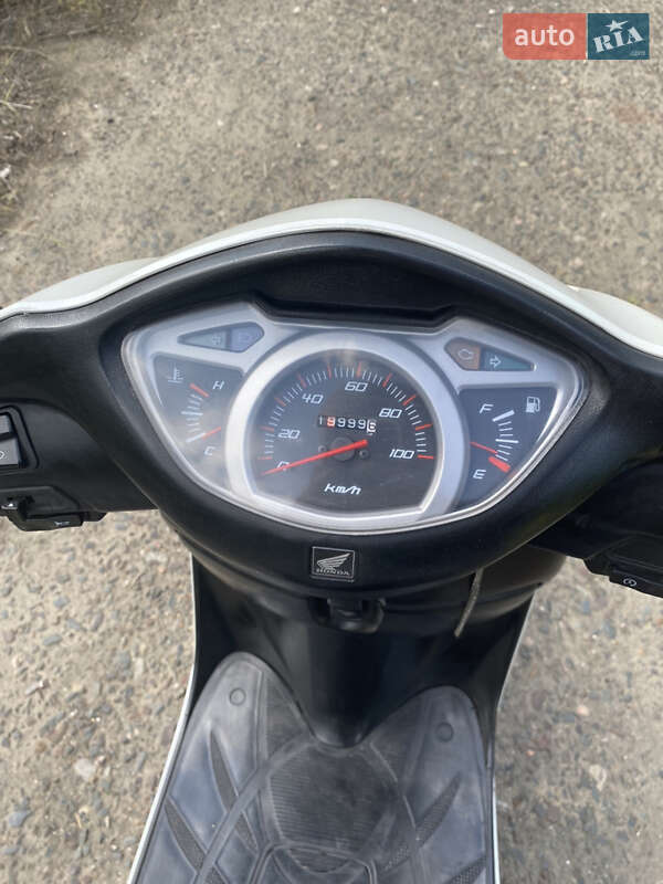 Макси-скутер Honda Lead 110 JF-19 2008 в Белгороде-Днестровском