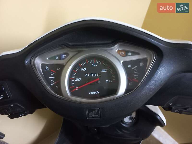 Мопеды Honda Lead 110 JF-19 2010 в Мотовиловке фото 6 Мопеды Honda Lead 110 JF-19 2010 в Мотовиловке