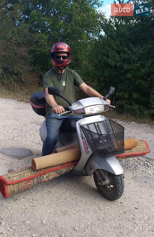 Скутер Honda Lead 50 AF-20 1986 в Тернополе фото 7 Скутер Honda Lead 50 AF-20 1986 в Тернополе