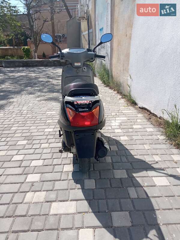 Скутер Honda Lead 50 AF 48 2003 в Белгороде-Днестровском фото 4 Скутер Honda Lead 50 AF 48 2003 в Белгороде-Днестровском