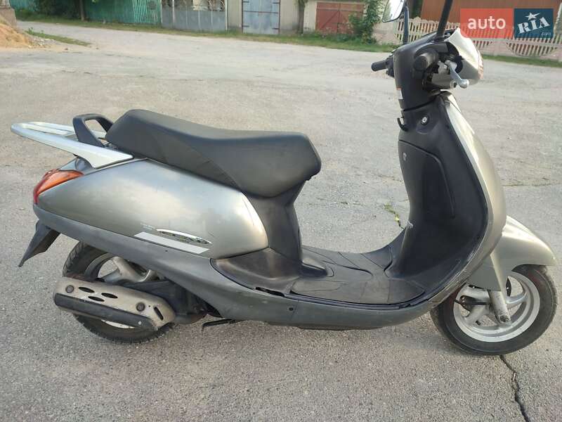 Мопеды Honda Lead 50 AF 48 1998 в Кельменцах