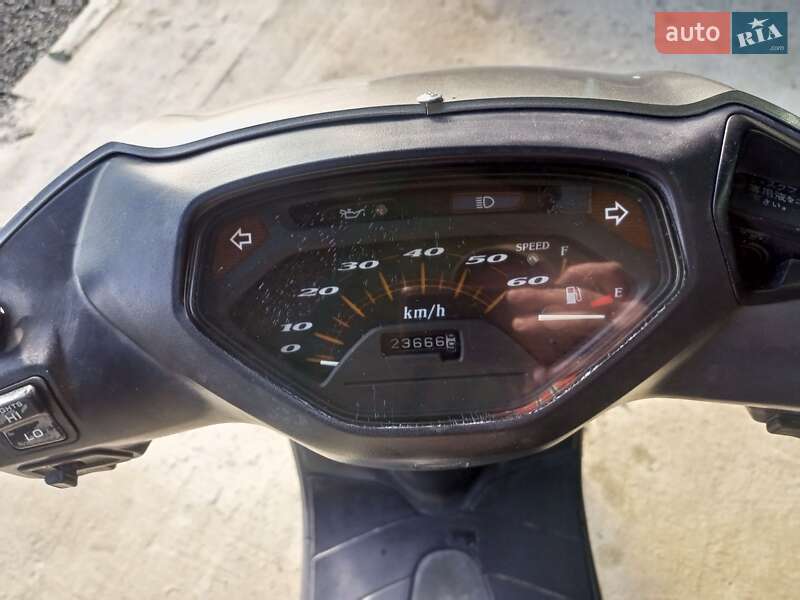 Скутер Honda Lead 50 AF 48 2002 в Володимирі