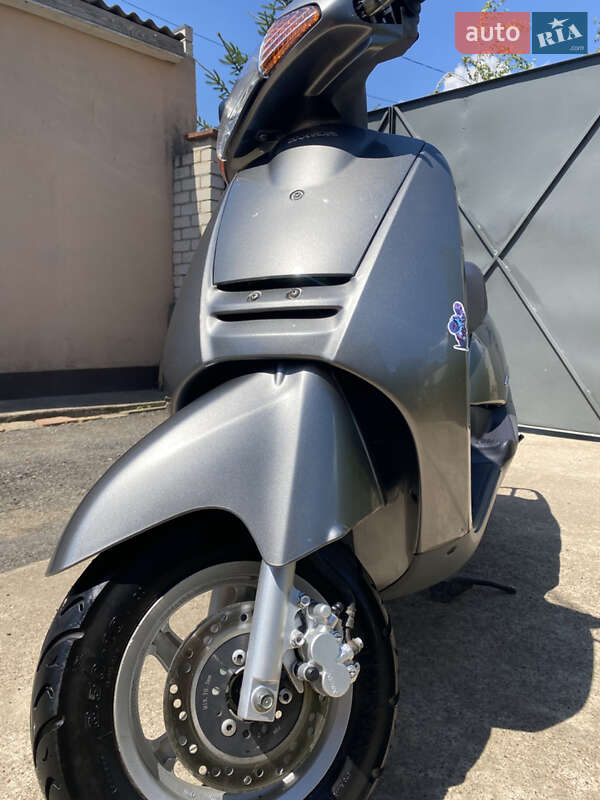 Мопеды Honda Lead 50 AF 48 2001 в Одессе