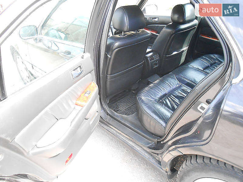 Седан Honda Legend 2001 в Вольнянске