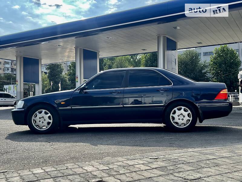 Седан Honda Legend 1999 в Одессе
