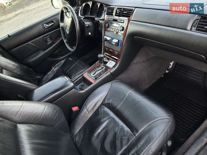 Седан Honda Legend 1999 в Ивано-Франковске