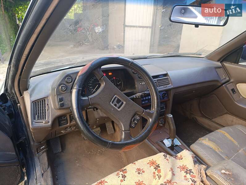 Купе Honda Legend 1991 в Чернівцях