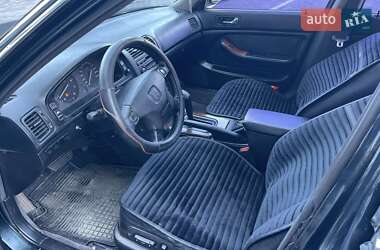 Седан Honda Legend 1995 в 
