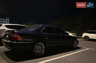 Седан Honda Legend 2000 в Києві