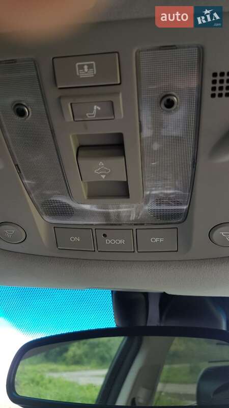 Седан Honda Legend 2009 в Львове