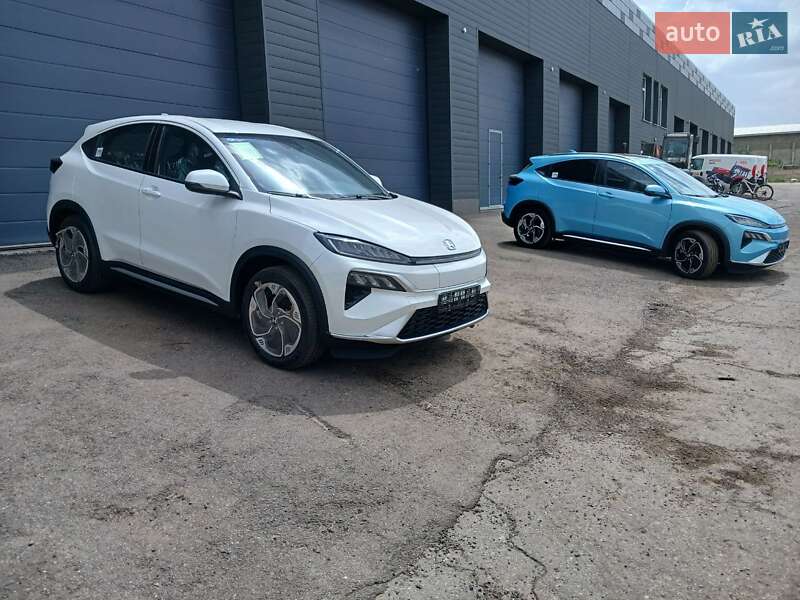 Позашляховик / Кросовер Honda M-NV 2023 в Дніпрі