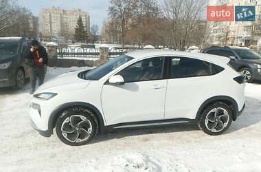 Позашляховик / Кросовер Honda M-NV 2023 в 