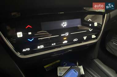 Позашляховик / Кросовер Honda M-NV 2024 в 