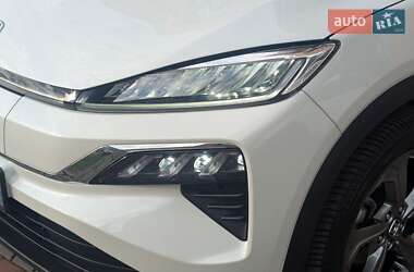 Позашляховик / Кросовер Honda M-NV 2021 в 