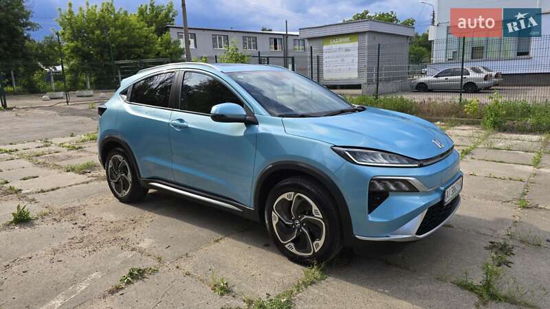 Позашляховик / Кросовер Honda M-NV 2023 в 