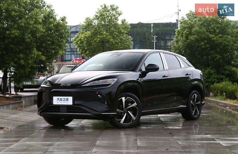 Honda M-NV 2024