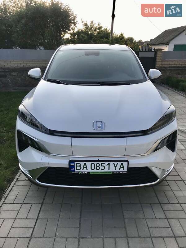 Honda M-NV 2024