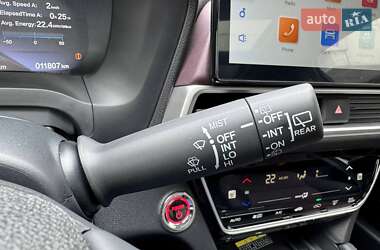 Позашляховик / Кросовер Honda M-NV 2023 в 