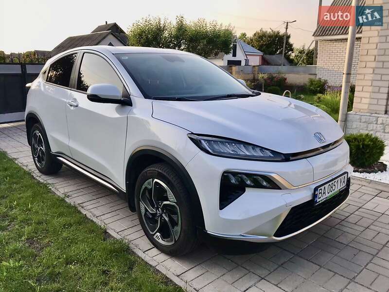 Honda M-NV 2024