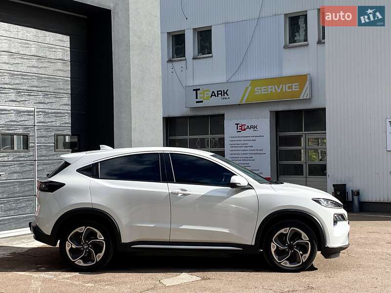 Позашляховик / Кросовер Honda M-NV 2023 в Києві