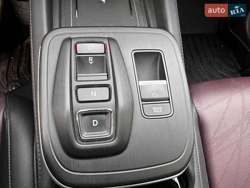 Внедорожник / Кроссовер Honda M-NV 2024 в Киеве