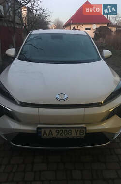 Позашляховик / Кросовер Honda M-NV 2023 в Києві