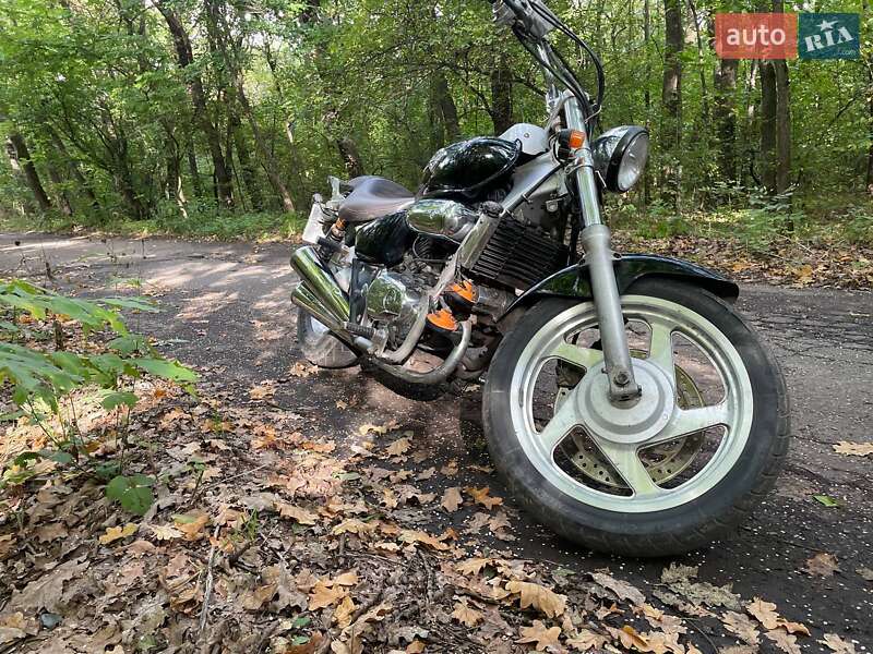 Боббер Honda Magna 250 2003 в Новомосковске