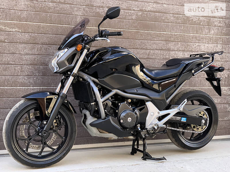 Мотоцикл Без обтекателей (Naked bike) Honda NC 700S 2014 в Киеве