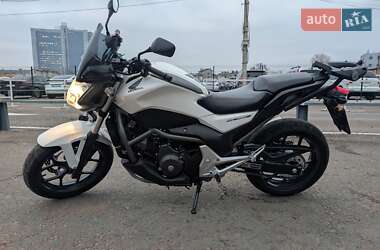 Мотоцикл Туризм Honda NC 700S 2012 в Киеве