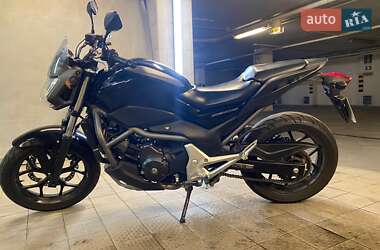 Мотоцикл Туризм Honda NC 700S 2014 в 