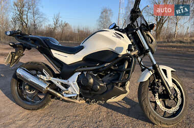 Мотоцикл Без обтекателей (Naked bike) Honda NC 700S 2012 в 