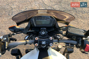 Мотоцикл Без обтекателей (Naked bike) Honda NC 700S 2012 в 