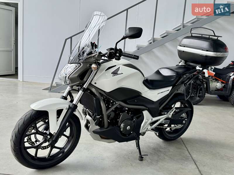 Мотоцикл Без обтекателей (Naked bike) Honda NC 700S 2012 в Хмельницком