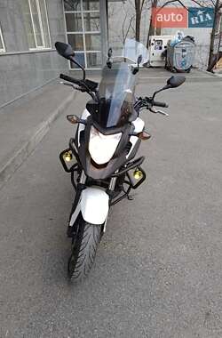 Мотоцикл Спорт-туризм Honda NC 700X 2012 в 