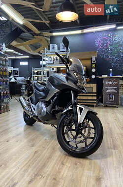 Мотоцикл Туризм Honda NC 700XA 2013 в 