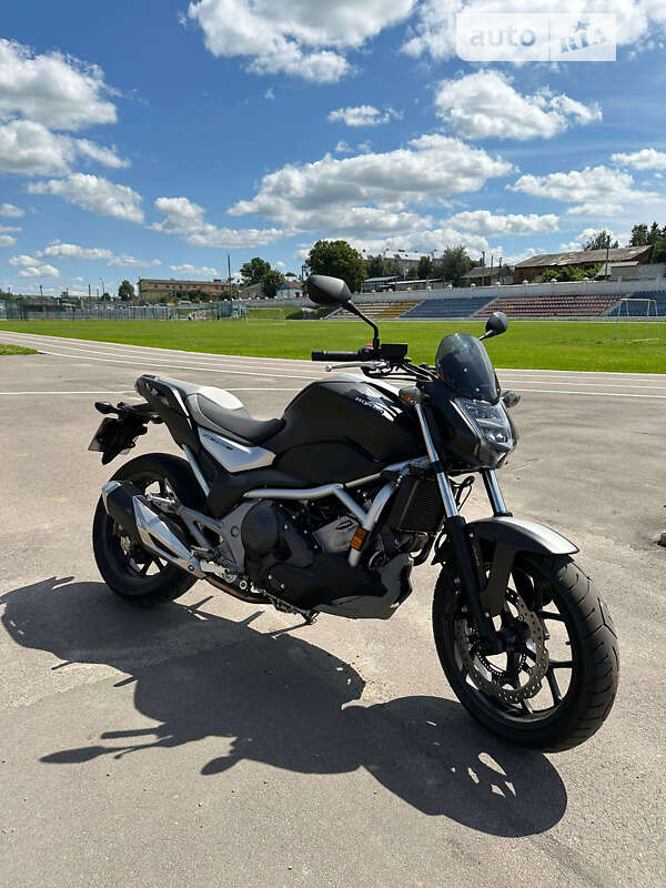 Мотоцикл Без обтікачів (Naked bike) Honda NC 750S 2017 в Чернівцях