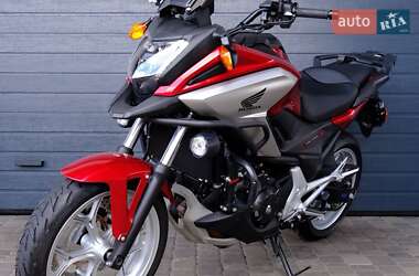 Мотоцикл Туризм Honda NC 750X 2017 в 