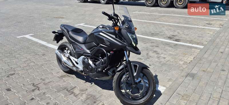 Мотоцикл Без обтекателей (Naked bike) Honda NC 750X 2017 в Кременчуге