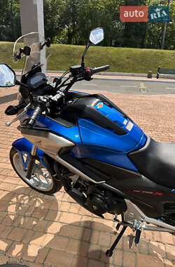 Мотоцикл Туризм Honda NC 750X 2016 в 