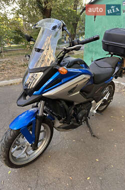 Мотоцикл Туризм Honda NC 750X 2016 в 